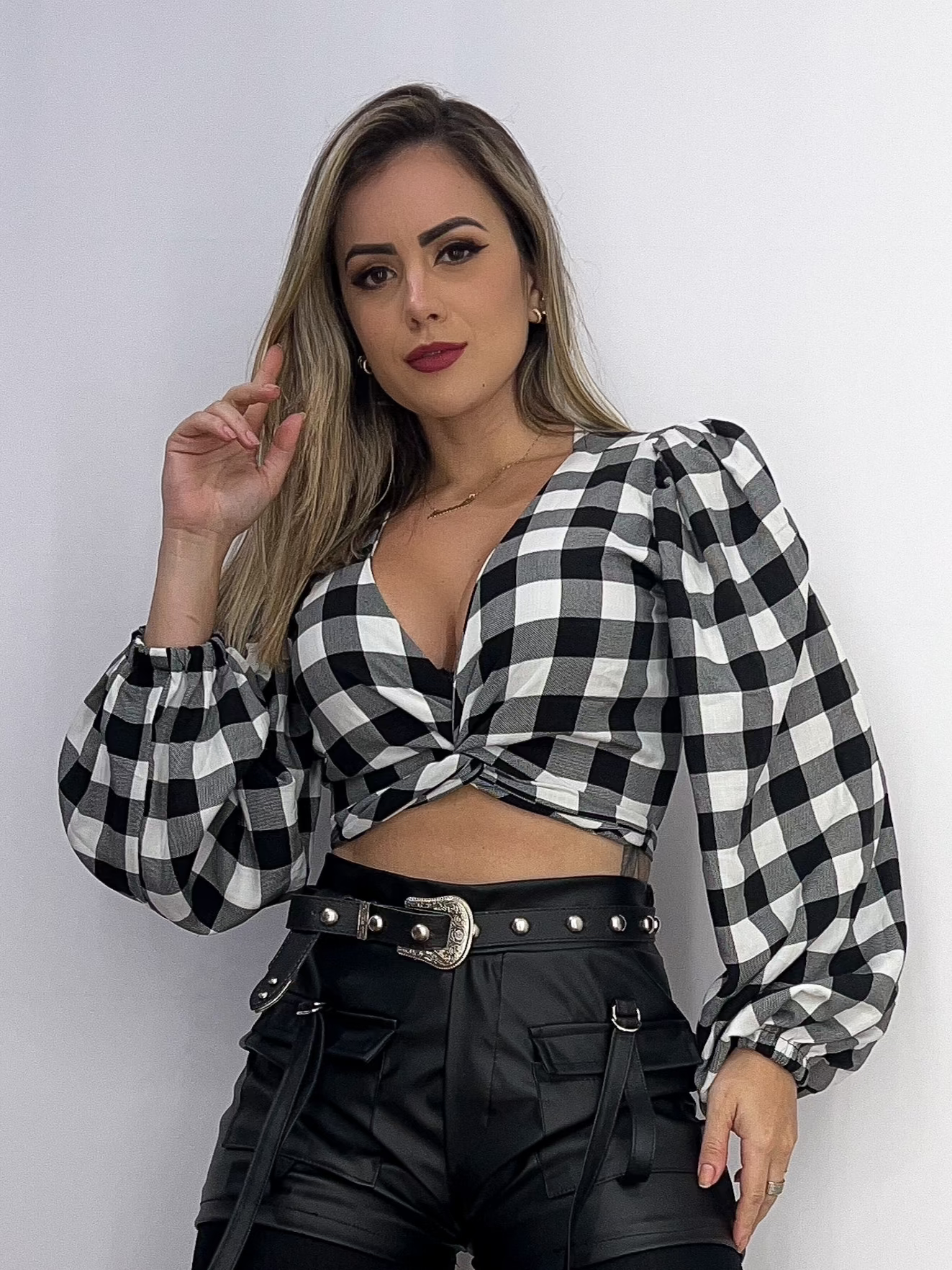 Cropped Manga Longa Xadrez