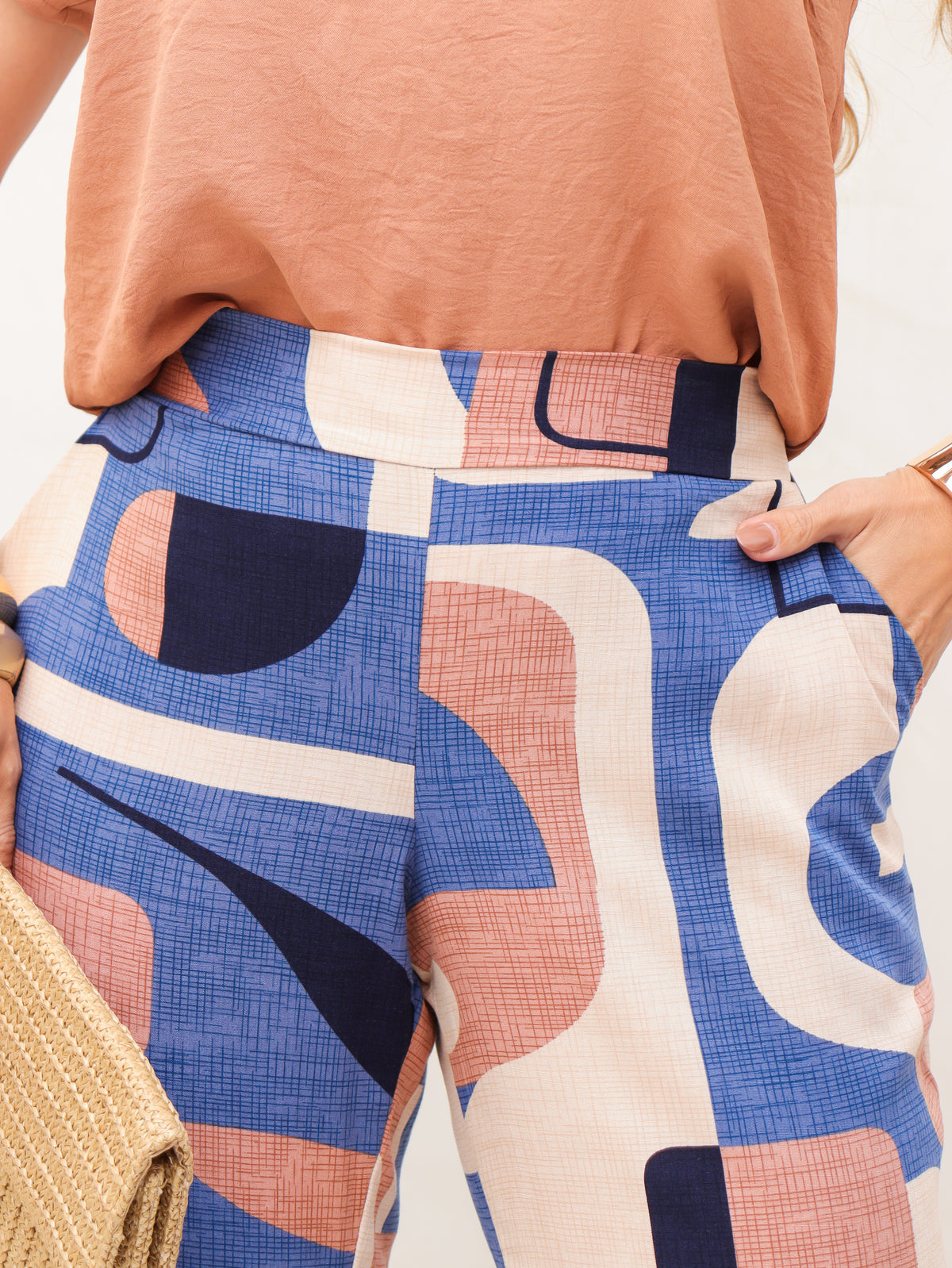 Conjunto Cléo Calça Estampada + Blusa