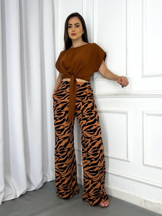 Conjunto Camila Calça + Blusa