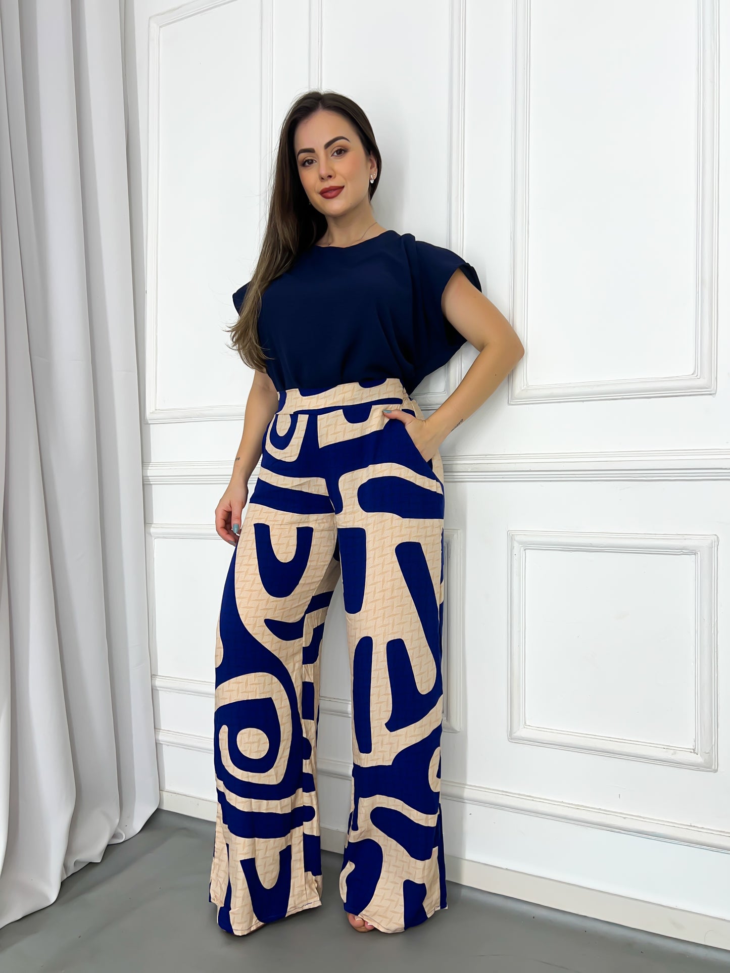 Conjunto Cléo Calça Estampada + Blusa