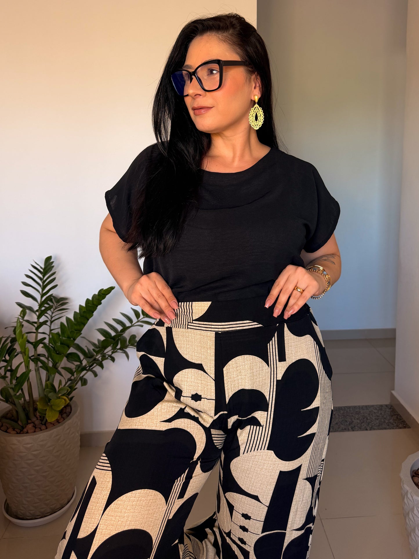 Conjunto Cléo Calça Estampada + Blusa